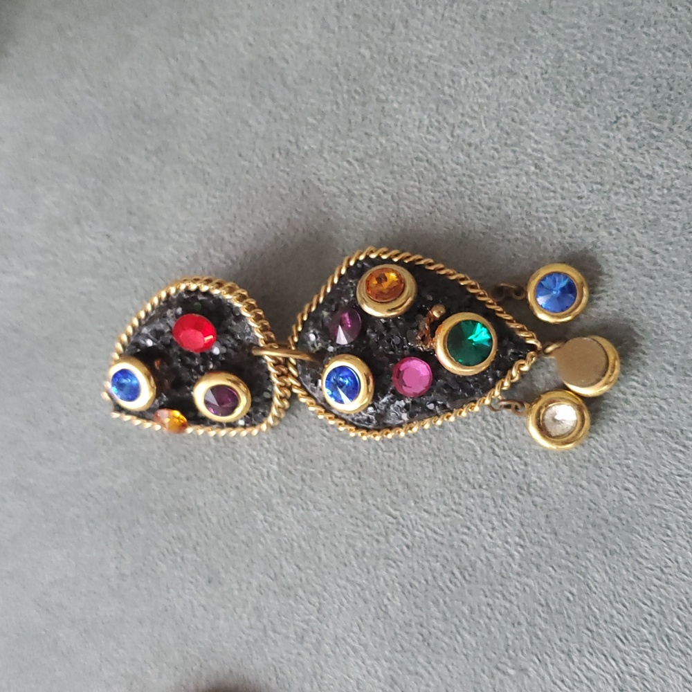 Colorful Vintage Earring Collection - Picture 9 of 12